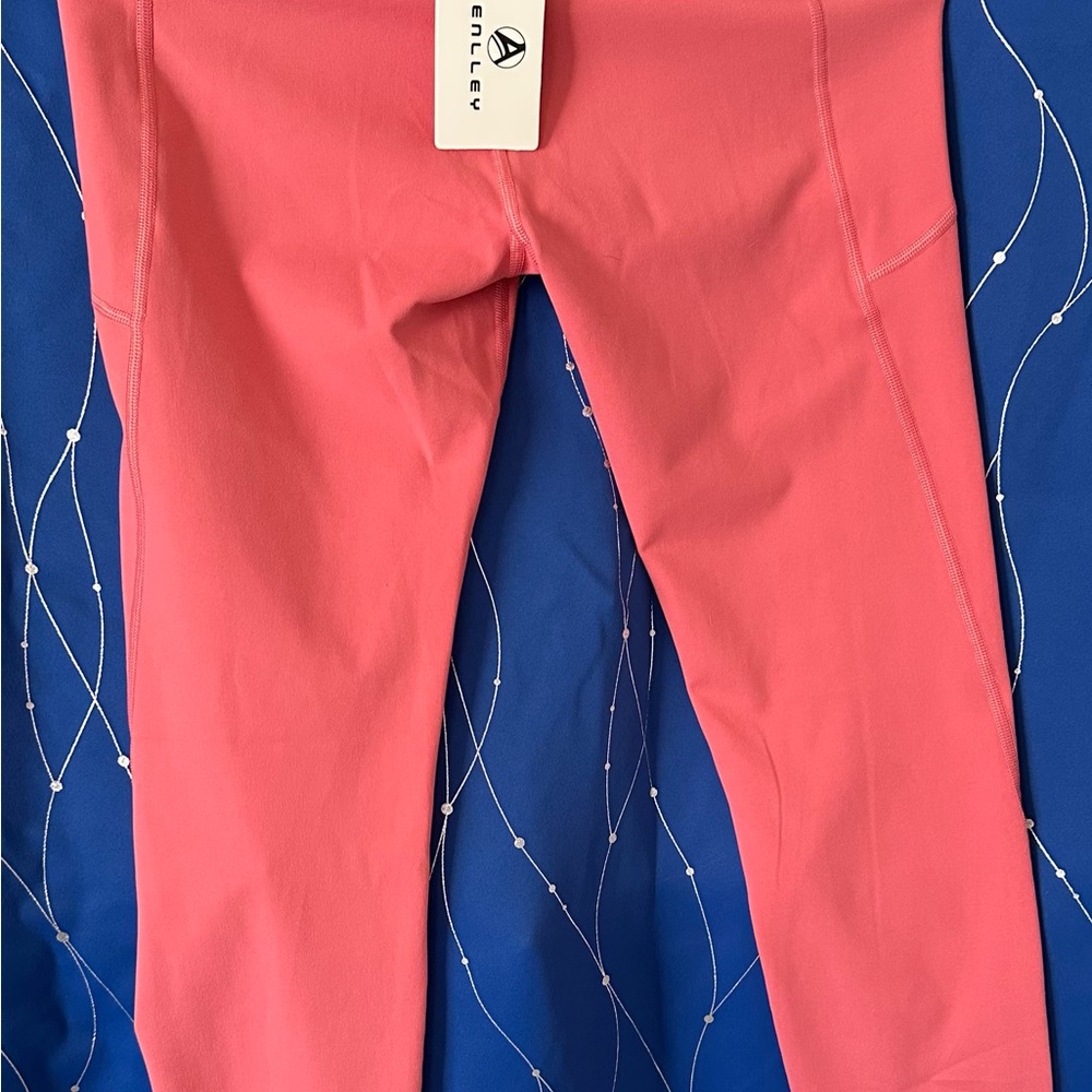 Athletic Peach Color Leggings with 2 Pockets for Girls, Size XXL!